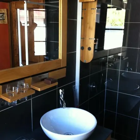 Au Chant Des Marmites Bed & Breakfast