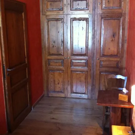 Au Chant Des Marmites Bed & Breakfast