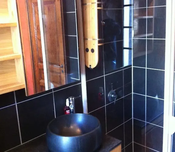 Au Chant Des Marmites Bed and Breakfast 4*