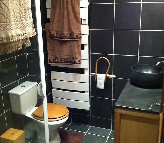 Au Chant Des Marmites 住宿加早餐酒店