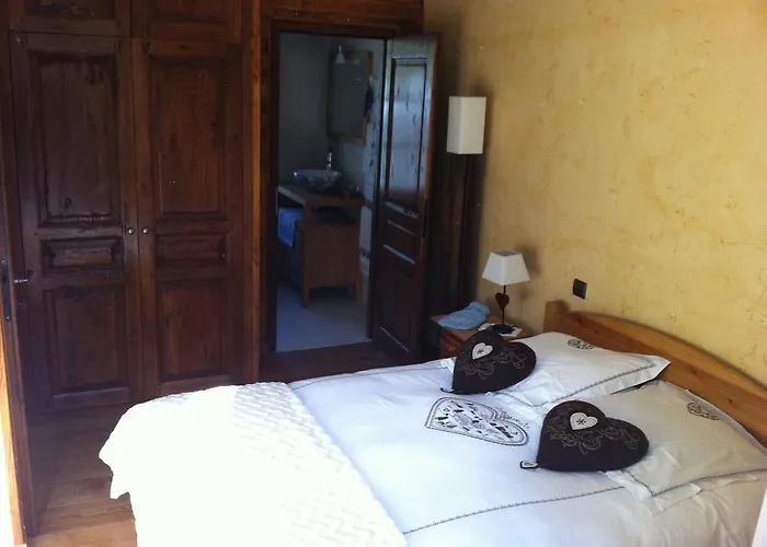 Au Chant Des Marmites Bed and Breakfast Saint-Lary-Soulan