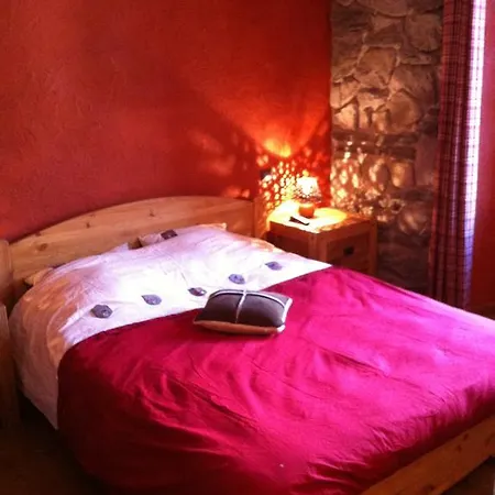 Nocleg ze śniadaniem Au Chant Des Marmites 4*