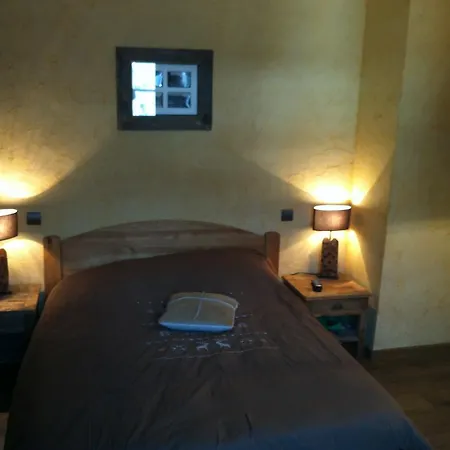 Au Chant Des Marmites Nocleg ze śniadaniem