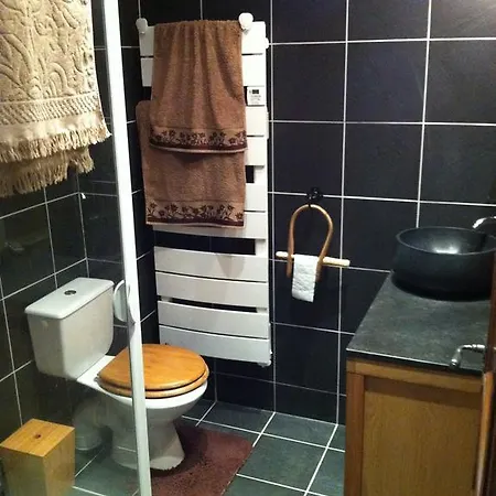 Au Chant Des Marmites Nocleg ze śniadaniem